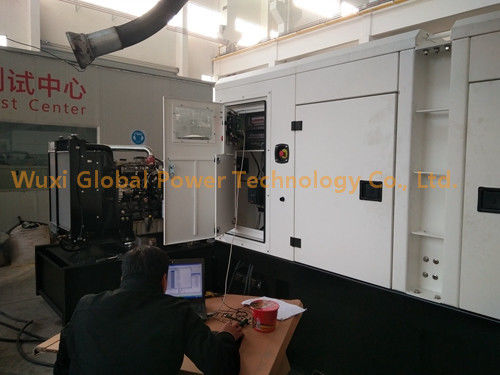 مجموعة مولدات ديزل صامتة بيركنز 455 KVA Global Power EU III 1500 دورة في الدقيقة المزود