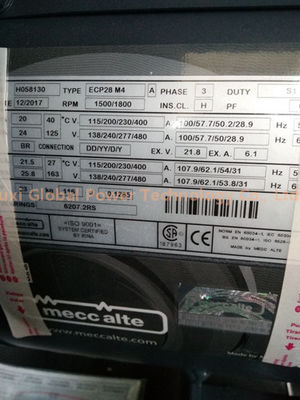 مجموعة مولدات ديزل عازلة للصوت بقدرة 36 كيلو واط (نوع فائق الهدوء) تعمل بمحرك بيركنز المزود