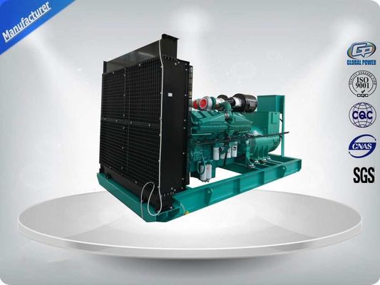 50 هرتز 3 المرحلة 4 سلك 470KW / 588KVA مجموعة مولدات الديزل تبريد المياه مع IP23 Meccalte فرش المولد المزود